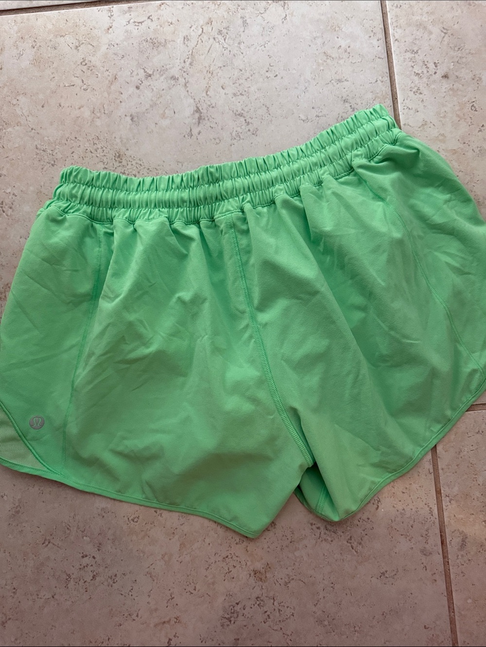 Lululemon Hotty Hot Low-Rise Lined 4" Running - Picture 3 of 3